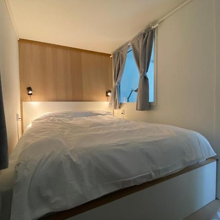 Entire Renovated Apartment From 1780 With Kitchen, Bath, Bedroom, And Living Room In Skuteviken Bergen Exterior photo